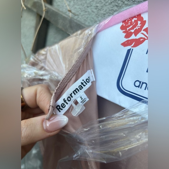 Reformation Birch Maxi Silk Dress Blush Crew Neck Ruched Side Slit - Picture 9 of 11